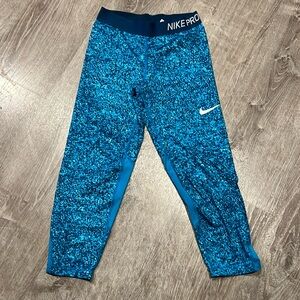 Nike capri leggings youth XL. Could fit small women